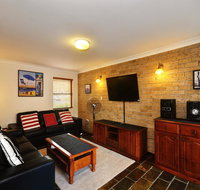 Close To The Main Surf Beach - ACT Tourism