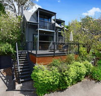 Cloudsong Chalet 1 - Close to the village centre - ACT Tourism