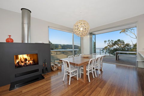 Coastal Break - ACT Tourism 0