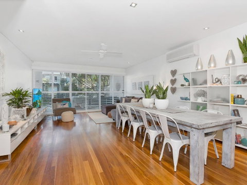 COASTAL CHIC @ CASUARINA - ACT Tourism 0