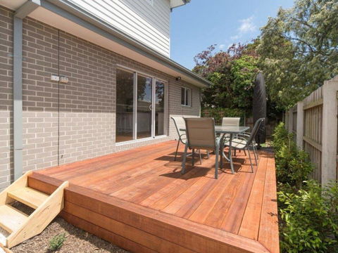 Coastal Luxury Retreat - ACT Tourism 2