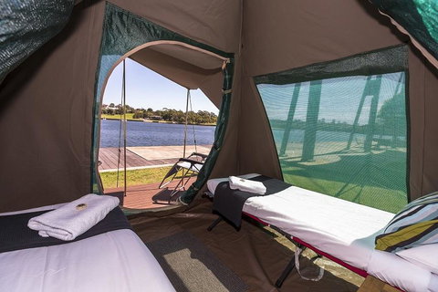 Cockatoo Island Accommodation - ACT Tourism 1