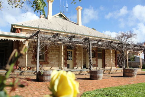 Cockburn House - ACT Tourism 1