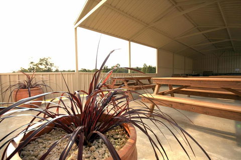 Collie Hills Accommodation Village - ACT Tourism 2