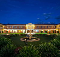 Comfort Inn  Suites King Avenue - ACT Tourism