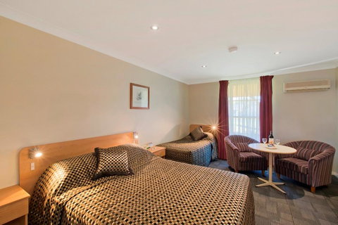 Comfort Inn Bushman's - ACT Tourism 2