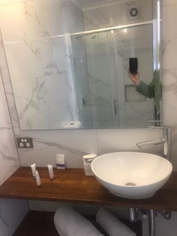 Comfort Inn Spring Hill Terraces - ACT Tourism 3