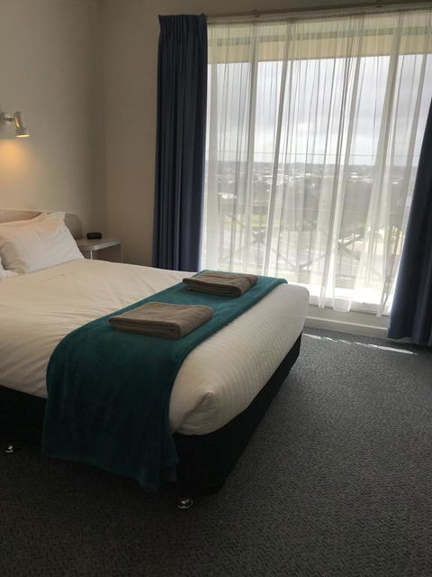 Comfort Inn The Lakes - ACT Tourism 2