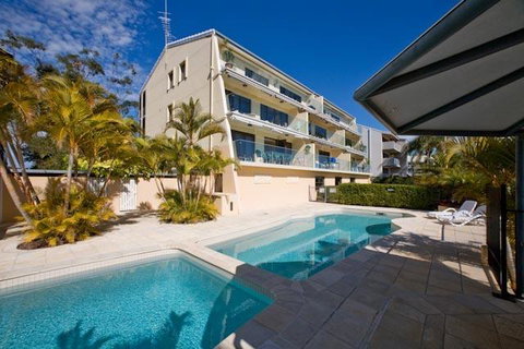 Commodore Apartments - ACT Tourism 1