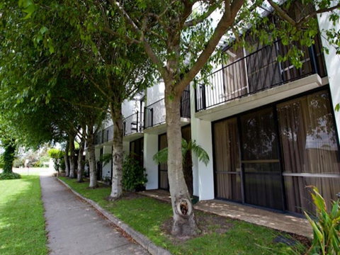 Connells Motel & Serviced Apartments - ACT Tourism 1