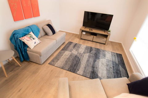 Contemporary Esprit With River Reserve Access - ACT Tourism 2