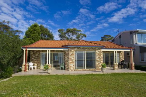 Cook St 4 - Salamander Bay - ACT Tourism 1