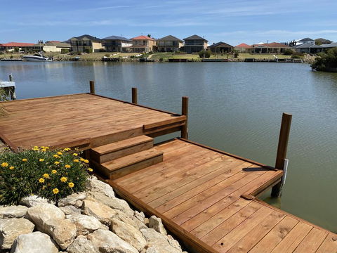 Coorong Getaways - ACT Tourism 0