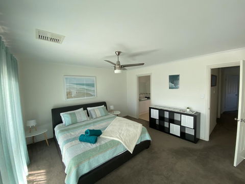 Coorong Getaways - ACT Tourism 1