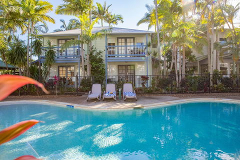 Coral Beach Noosa Resort - ACT Tourism 1