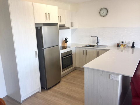 Coral Sea Apartments - ACT Tourism 3