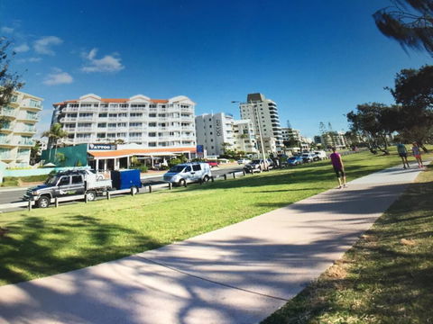 Coral Sea Views Beachfront Penthouse - ACT Tourism 1