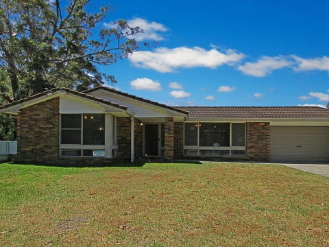 Corner Haven - Family Retreat With Outdoor Living - ACT Tourism 0