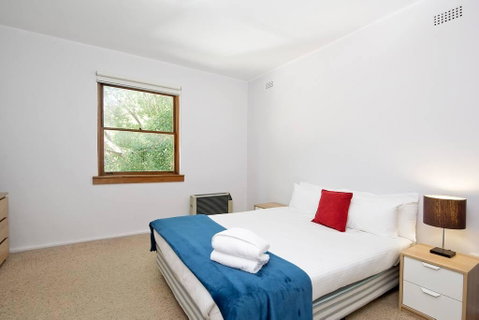 Cosy 2BR Plus Parking In Nth Sydney - ACT Tourism 2