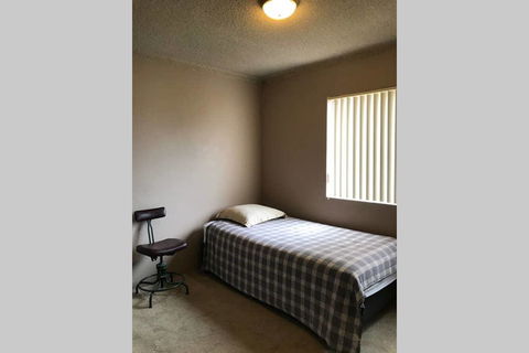 Cosy Apartment Close To Shops & Beach - ACT Tourism 1