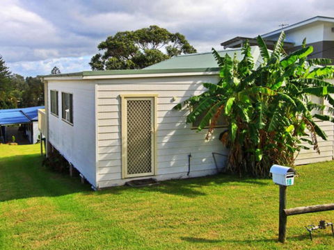 Cosy Cottage By The Sea - ACT Tourism 0