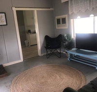 Cosy Country Cottage with AirCon - ACT Tourism