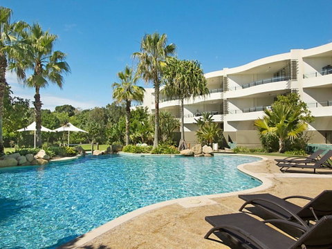 COTTON BEACH APARTMENT 35 - POOL VIEWS - ACT Tourism 1