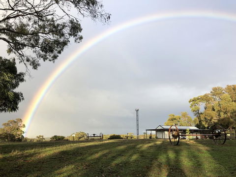 Country Cabin With Mountain Views Close To Ballarat - ACT Tourism 0