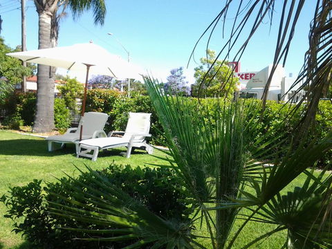 Country Leisure Motor Inn - ACT Tourism 2