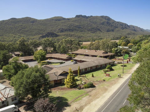 Country Plaza Halls Gap - ACT Tourism 0