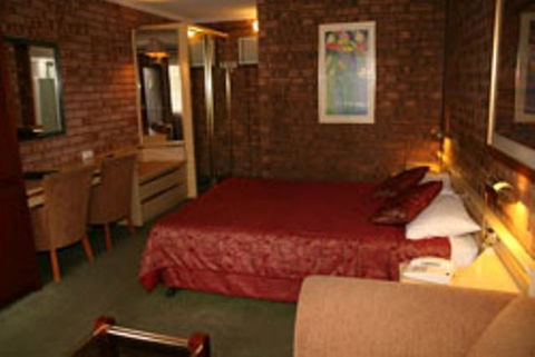 Countryman Motor Inn - ACT Tourism 1