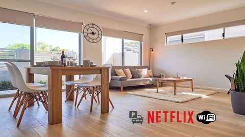 Cozy & Central Apt At Garden City - Free WiFi - ACT Tourism 0