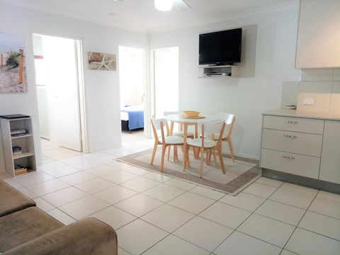 Cranbourne Court Unit 7 - ACT Tourism 1