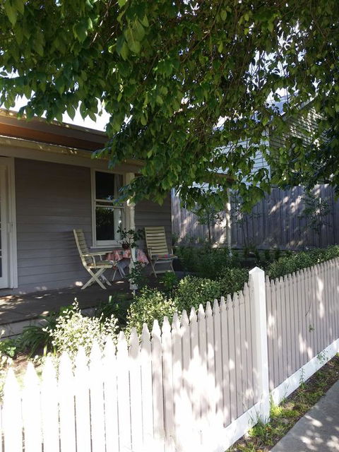 Cream Cottage - ACT Tourism 3