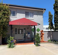 Crest Motor Inn - ACT Tourism