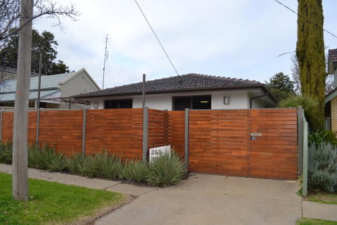 Crisands Of Echuca - ACT Tourism 0