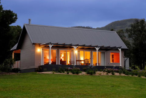 Crystal Creek Meadows - ACT Tourism 0