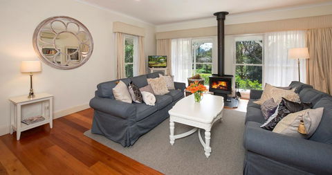 Crystal Creek Meadows - ACT Tourism 3