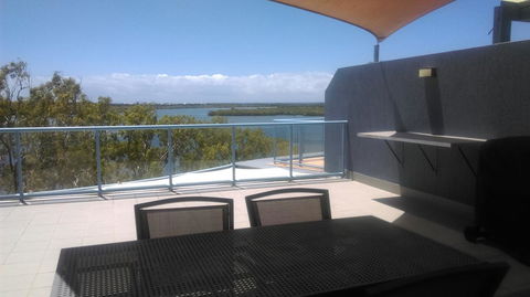 Crystal Waters Picnic Point - ACT Tourism 1