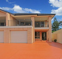 CShells On Quay - perfect location and great views - ACT Tourism