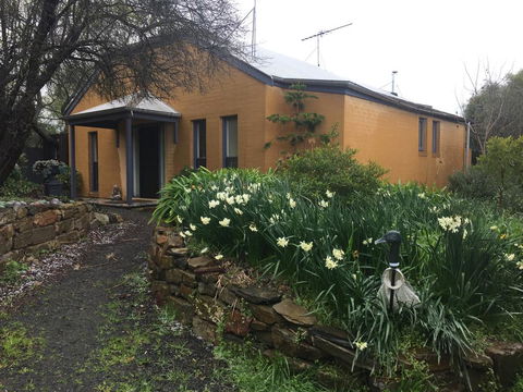 Cullen House - ACT Tourism 0