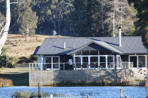 Currawong Lakes Tasmania - ACT Tourism 0