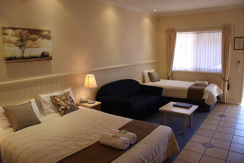 Dalby Mid Town Motor Inn - ACT Tourism 2