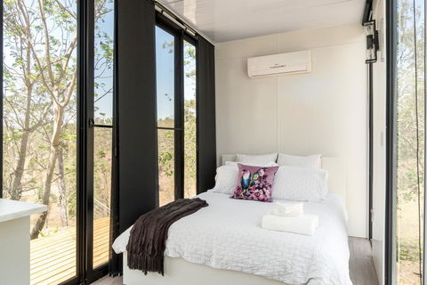Dam It Getaway Tiny House - ACT Tourism 2