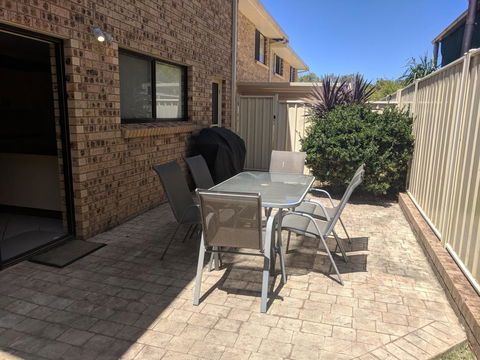 DAVIES STREET 3/14 MOLLYMOOK - ACT Tourism 0