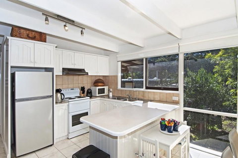 De Angelis Beach House - ACT Tourism 2