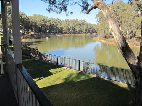 Discovery Parks - Maidens Inn, Moama - ACT Tourism 0