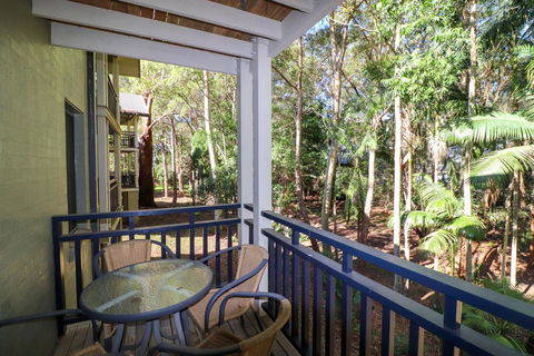Dollarbird Treetops Townhouse - ACT Tourism 0