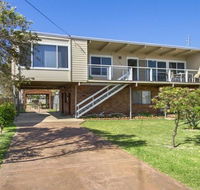 Dolphin Breeze - fully fenced and pet friendly - ACT Tourism