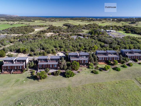DREW Golfers Delight Close To St Andrews Beach - ACT Tourism 2